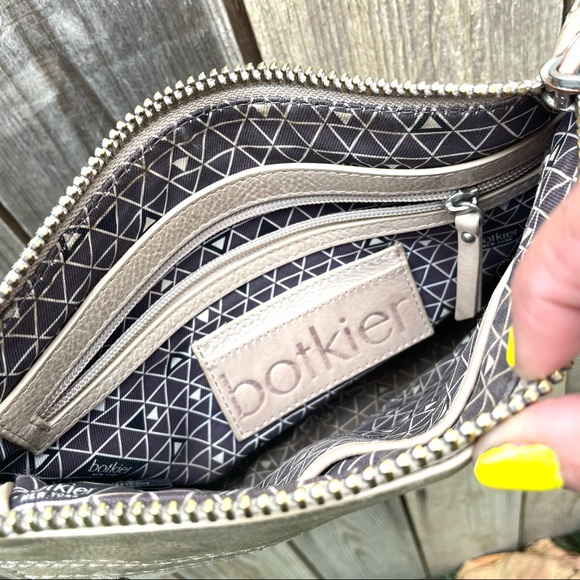 Botiker Metallic Crossbody Bag - Picture 3 of 4